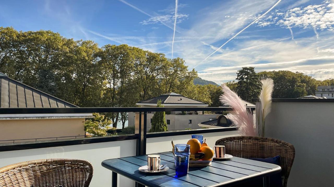 Homey Montaigne - New - A 1 Min A Pied Du Lac D'Annecy - 2 Balcons Prives - Appartement Avec 2 Chambres - Stationnement Gratuit Toute L'Annee Sauf En Ete - Juin A Aout 외부 사진