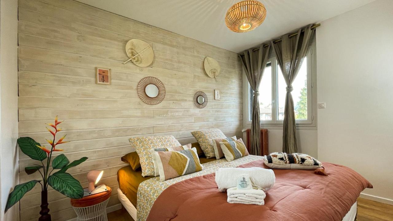Homey Montaigne - New - A 1 Min A Pied Du Lac D'Annecy - 2 Balcons Prives - Appartement Avec 2 Chambres - Stationnement Gratuit Toute L'Annee Sauf En Ete - Juin A Aout 외부 사진